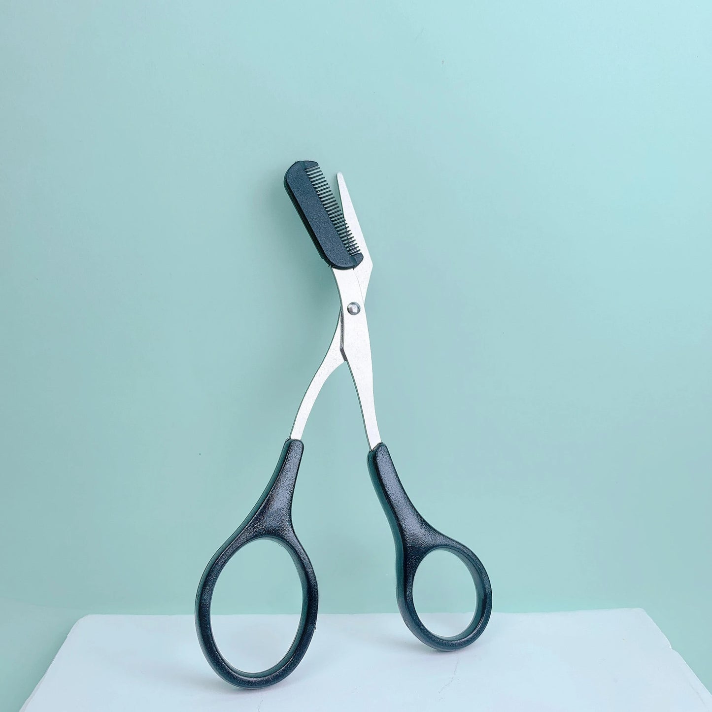 Eyebrow Razor Scissor Stainless Steel Safe Anti-scratch Trimmer for Beginners Crescent Sharp Beauty Tool Multi-color