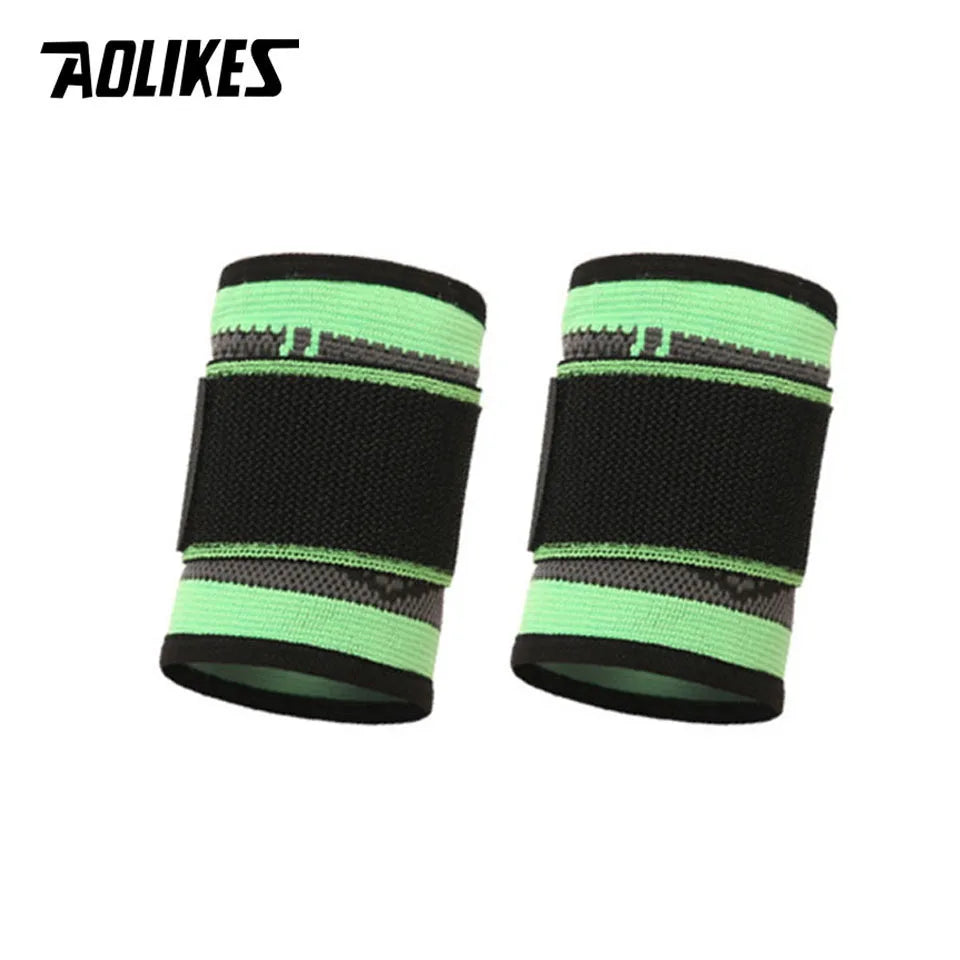 AOLIKES Wrist Brace Wrist Wraps Compression Wrist Strap,Wrist Support for Fitness Weightlifting,Pain Relief,Adjustable Wristband