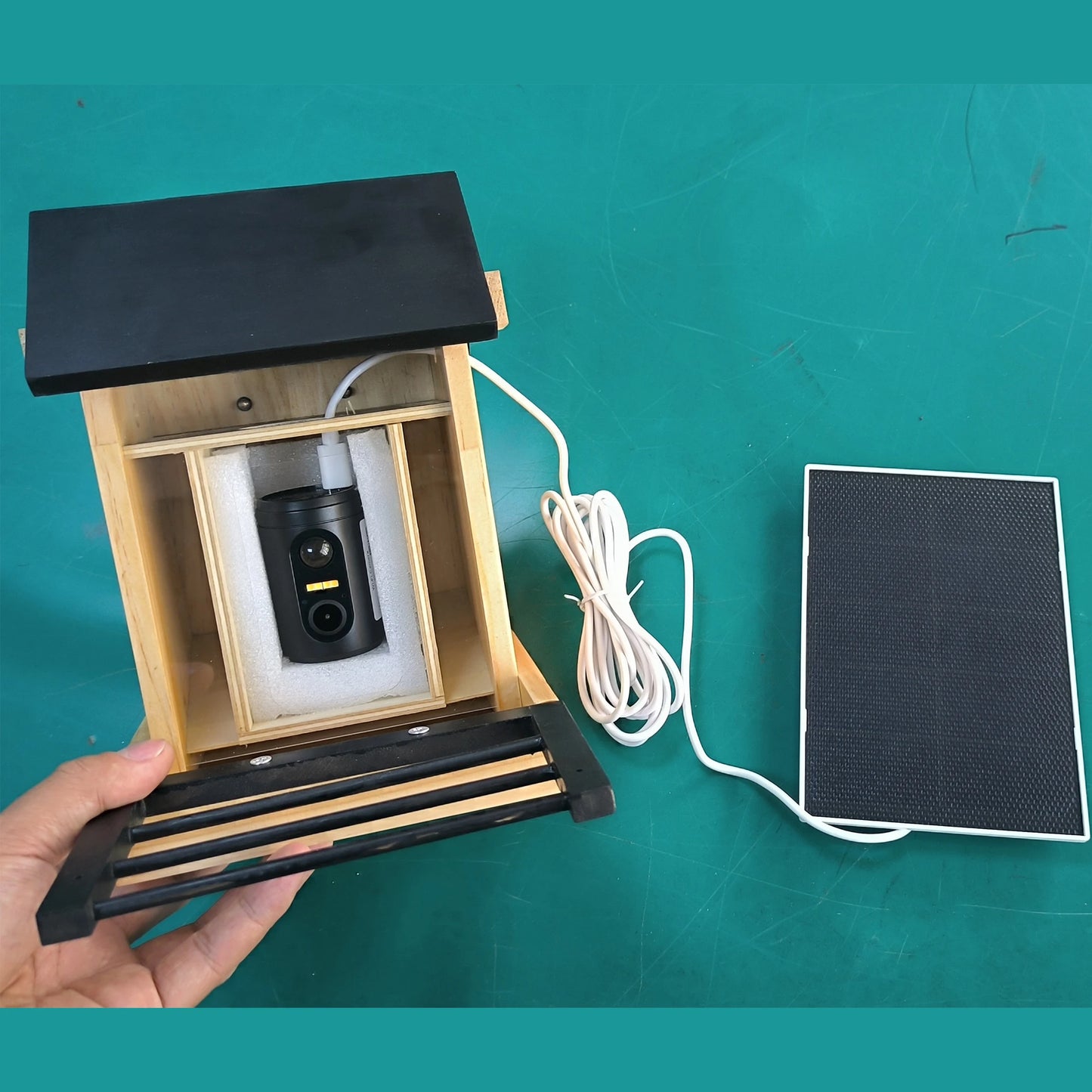 1080P Bird Feeder with HD Camera Built-in Battery Solar Low Power Night Vision Outdoor IP66 Waterproof 2.4GWIFI Connected Feeder