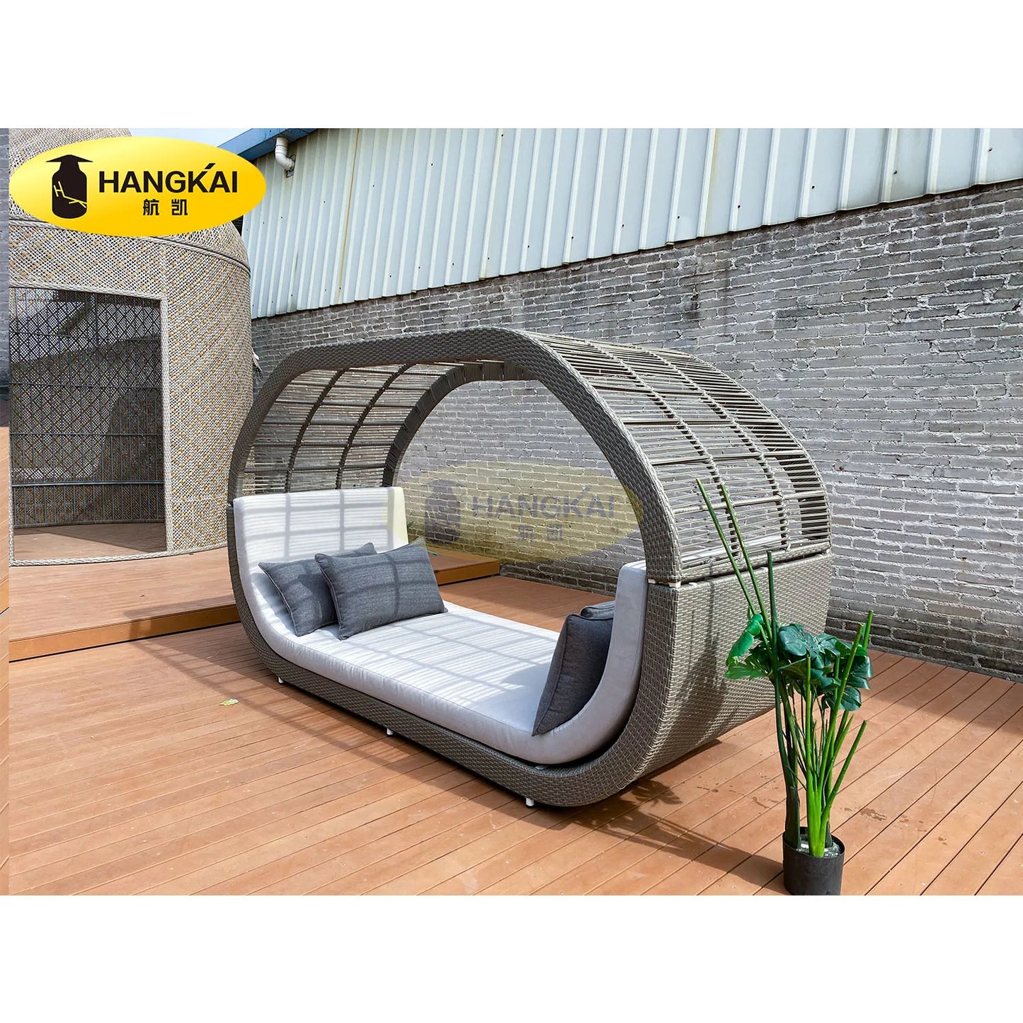 Poolside Patio All Weather Lounger PE Rattan Square Outdoor Day Bed