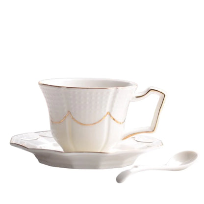Vintage Ceramic Coffee Cup Spoon Plate Set Luxury Exquisite Latte Flower Tea Water Cup Creative European Style Tea Cup Set Cafe