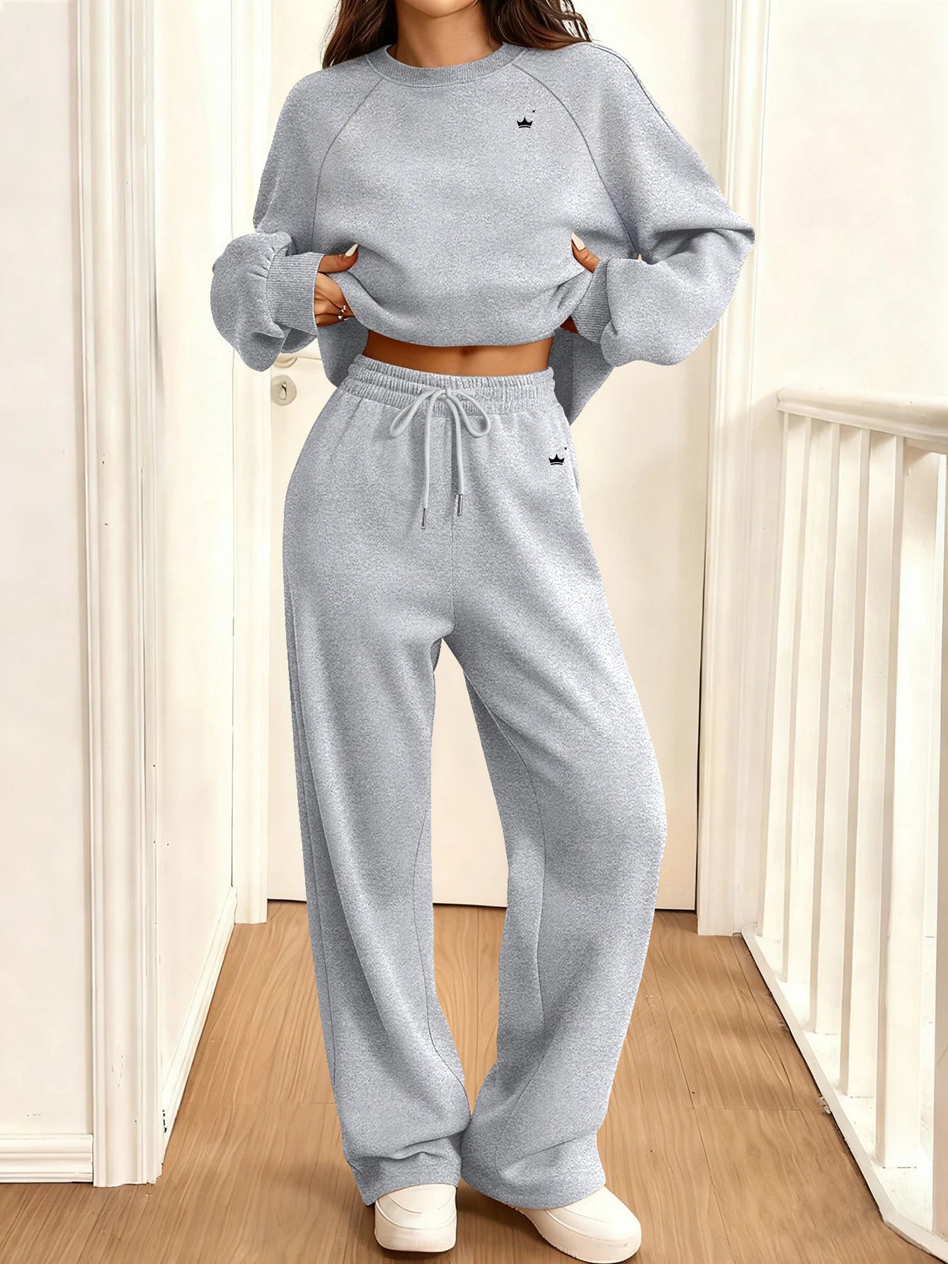 2026 Autumn and Winter Fashion Loose Set round Neck Sportswear Women's Two-Piece Outfit Comfortable fitness jogging fashion suit