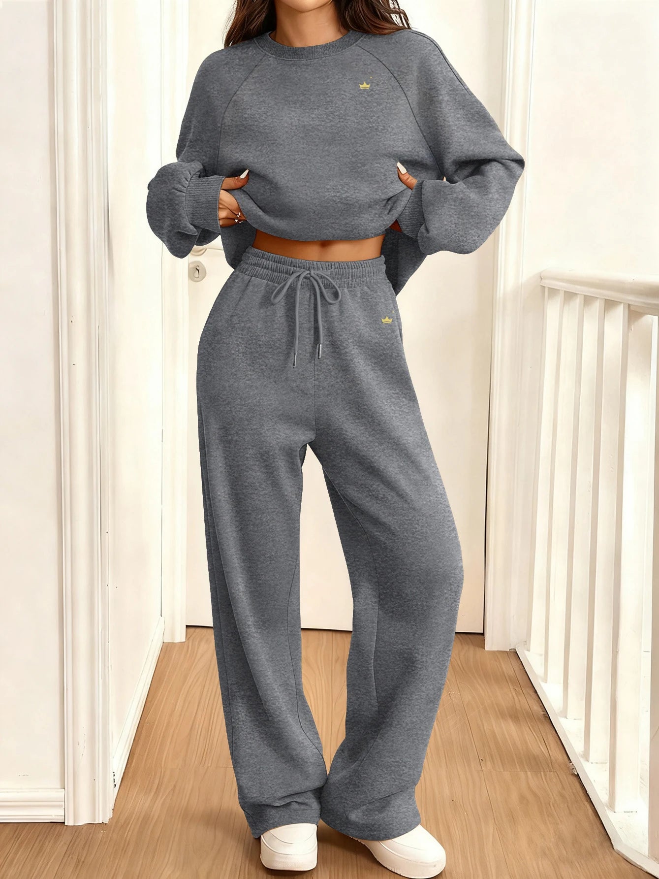 2026 Autumn and Winter Fashion Loose Set round Neck Sportswear Women's Two-Piece Outfit Comfortable fitness jogging fashion suit