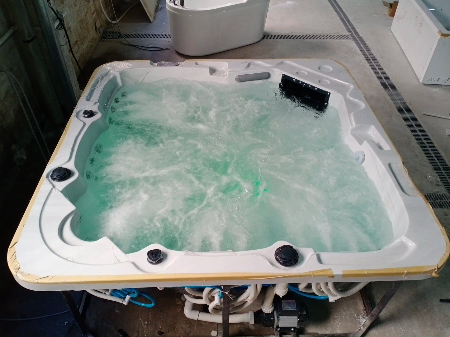 5 Person 2 Lounge Swim Pool Outdoor Spa Hot Tub With Jacuzzier Bathtub Massage Portable Spa